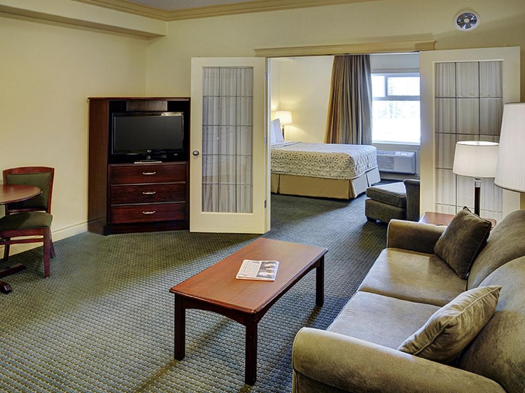 Chateau Nova Hotel Fort Mcmurray Camera foto