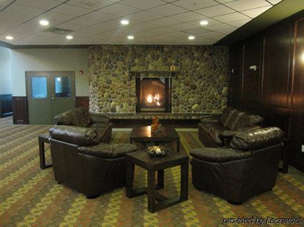 Chateau Nova Hotel Fort Mcmurray Interno foto